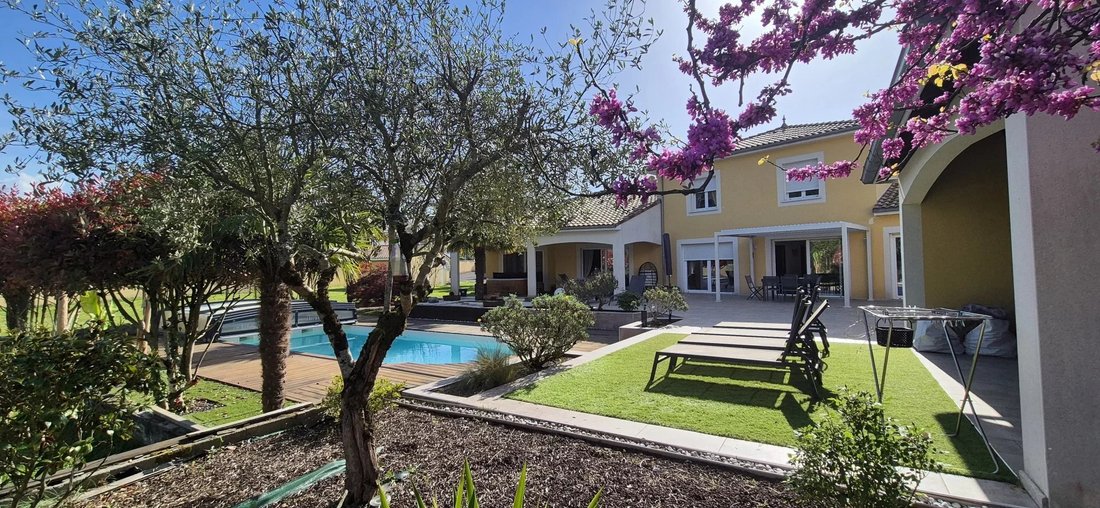 House in Bidos, Nouvelle-Aquitaine, France 2 - 18588791