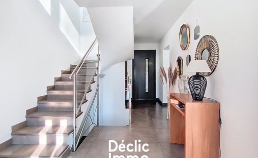 House in Plan de Noves, Vence, France 1