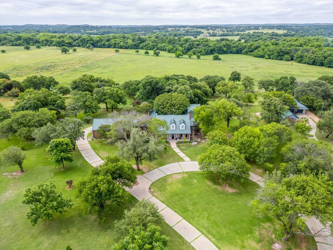 House in Weatherford, Texas, United States 3 - 18452319