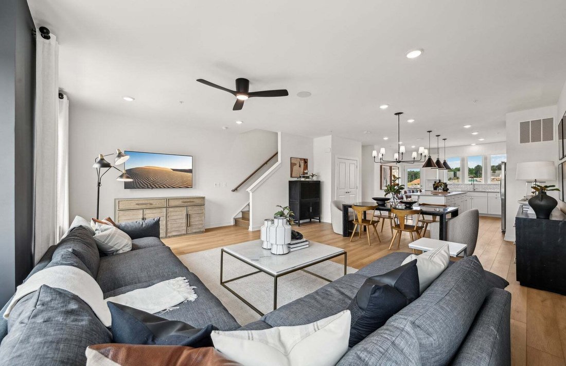 Townhouse in Naperville, Illinois, United States 4 - 18589570