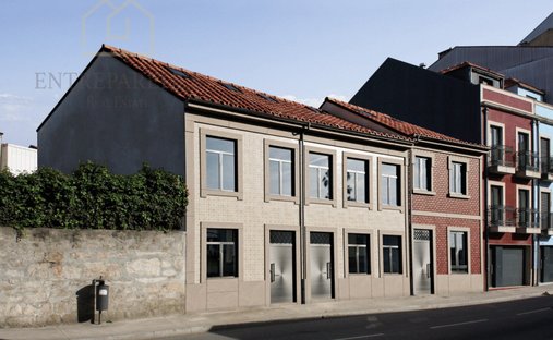 House in Cedofeita, Santo Ildefonso, Se, Miragaia, Sao Nicolau e Vitoria, Porto District, Portugal 1