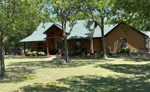 Farm Ranch in Ennis, Texas, United States 1