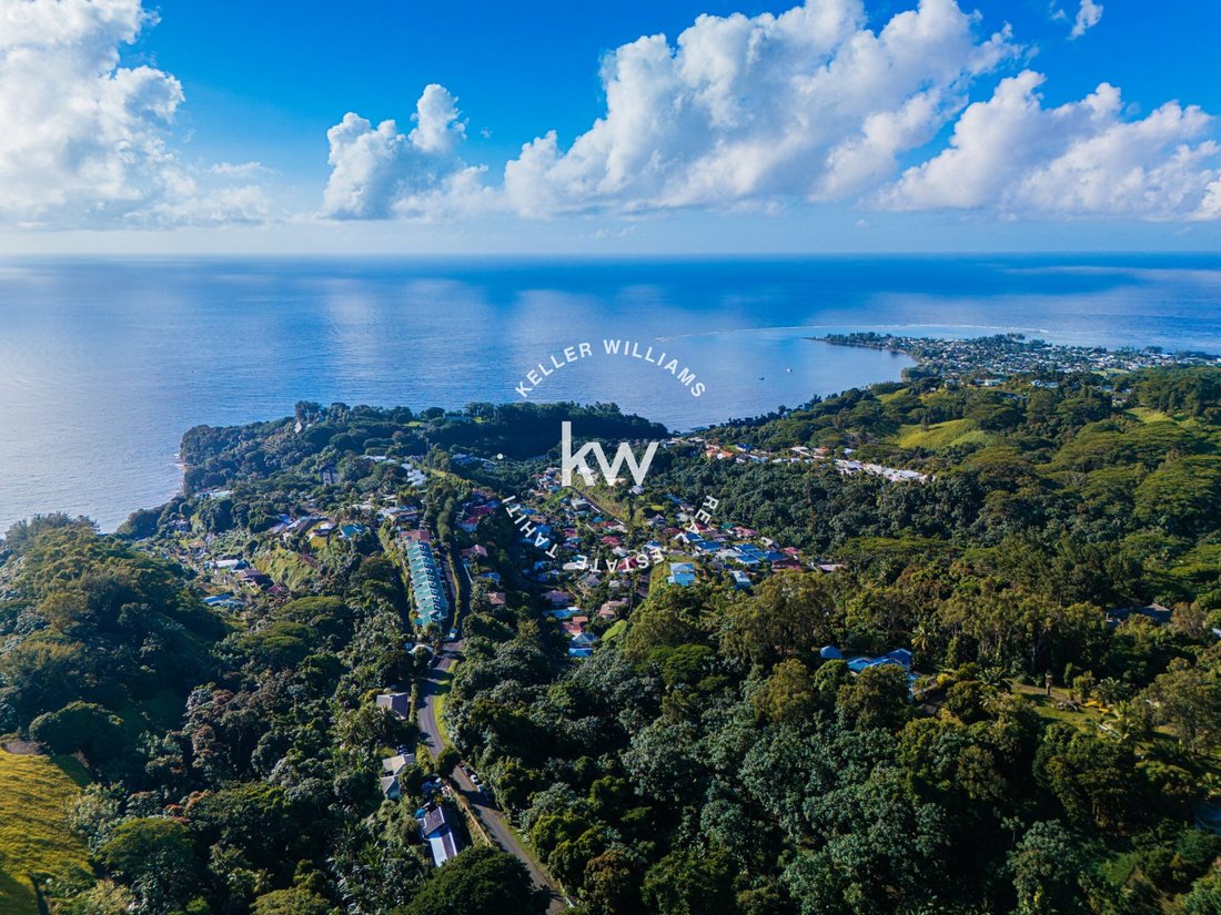 Villa in Arue, Windward Islands, French Polynesia 1 - 18554209