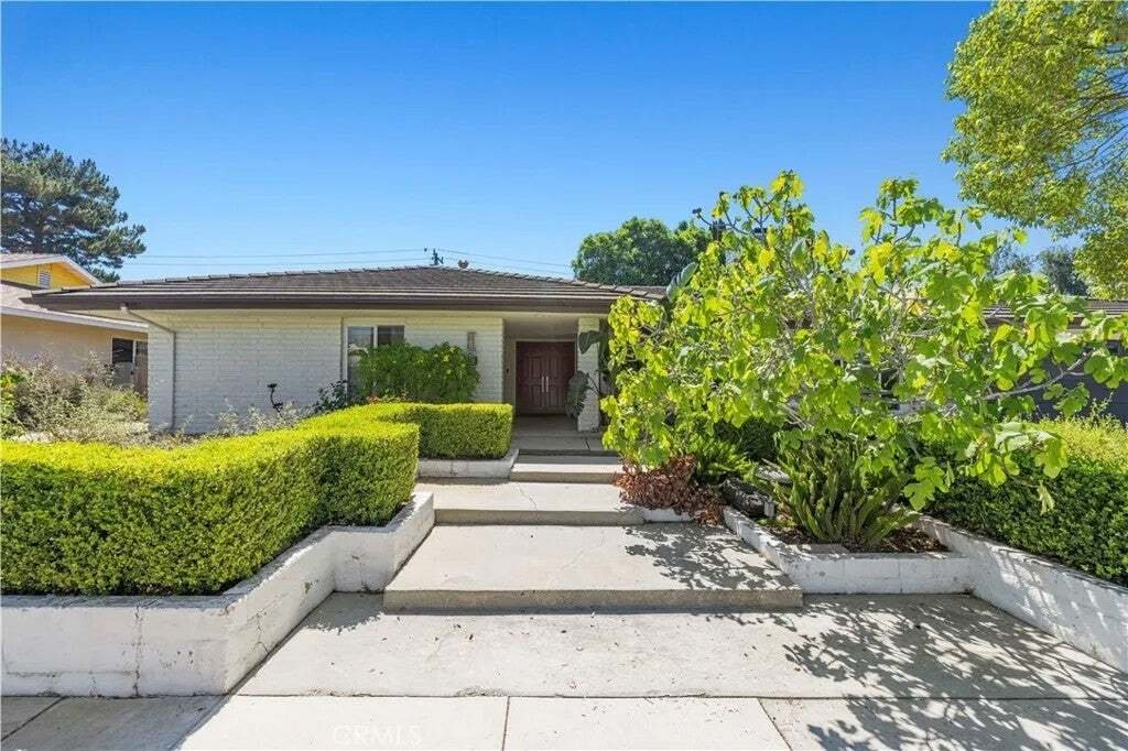 House in Thousand Oaks, California, United States 1 - 18591954
