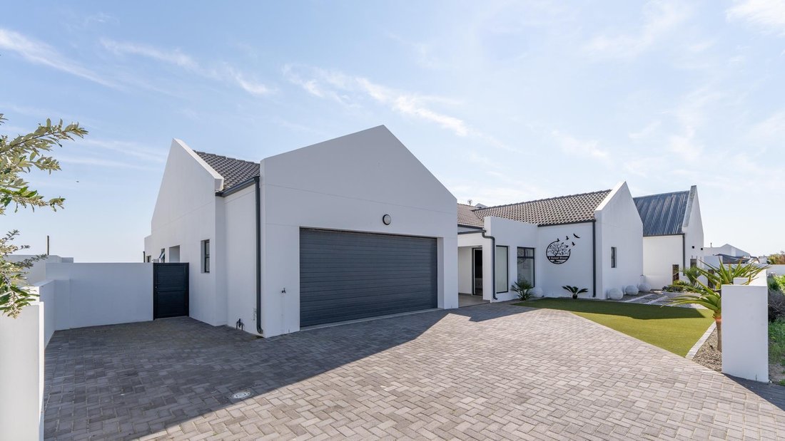House in Velddrif, Western Cape, South Africa 2 - 18593010