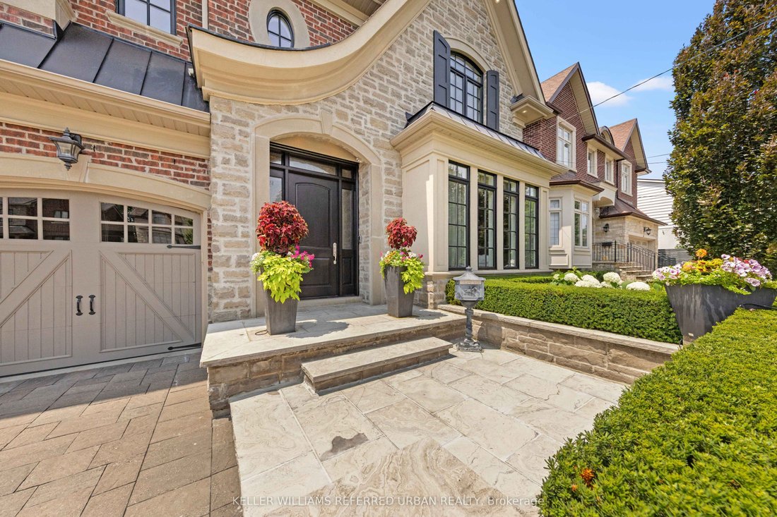 House in Toronto, Ontario, Canada 3 - 18589238