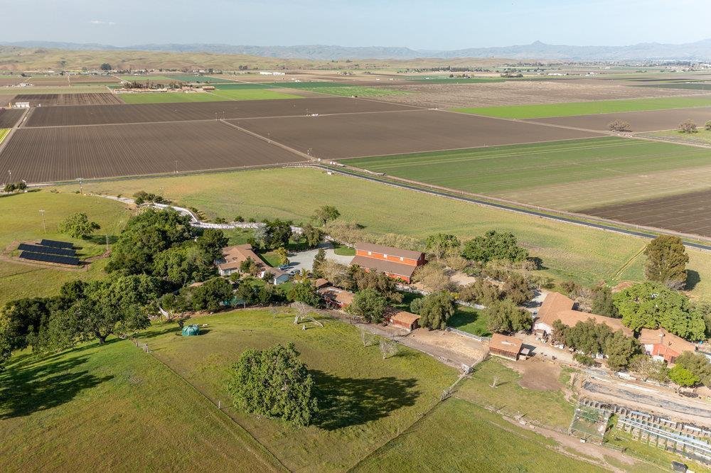 House in San Juan Bautista, California, United States 1 - 16693748