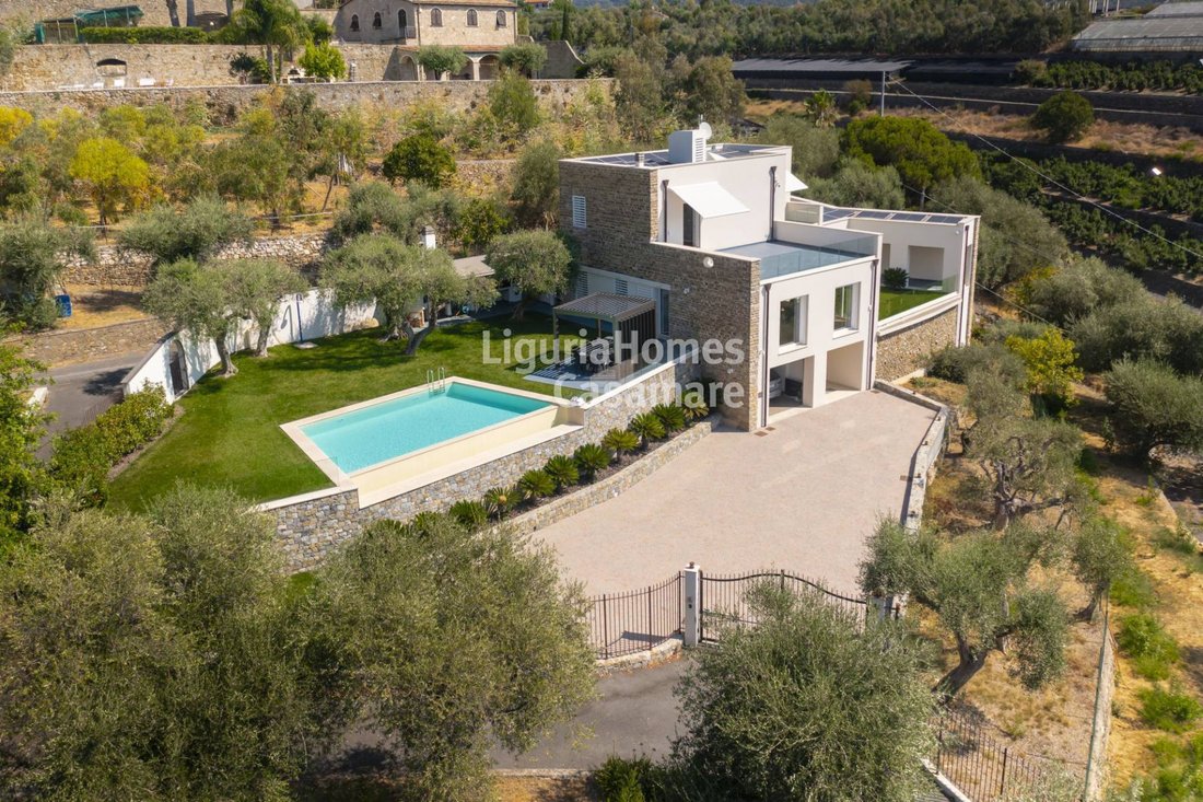 Villa in Taggia, Liguria, Italy 1 - 14591964
