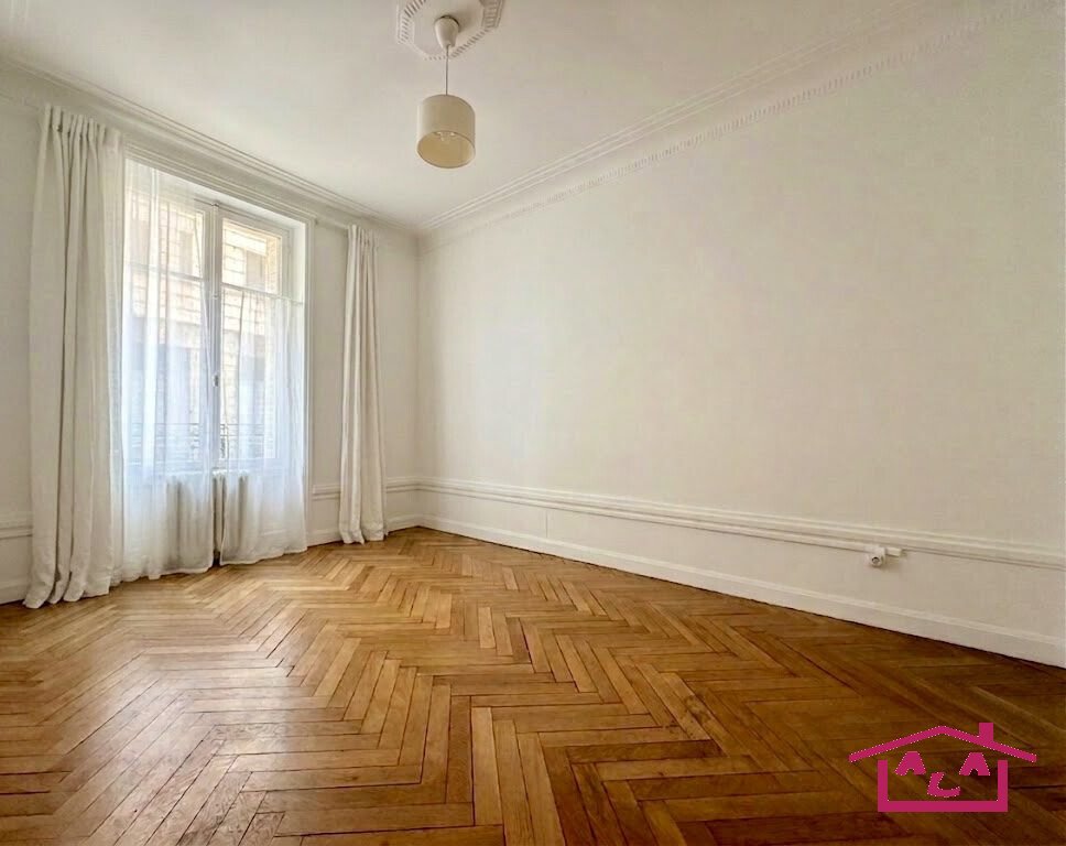 Apartment in Tête d'Or-Foch-Vitton, Lyon 6e Arrondissement, Lyon 2 - 18593894