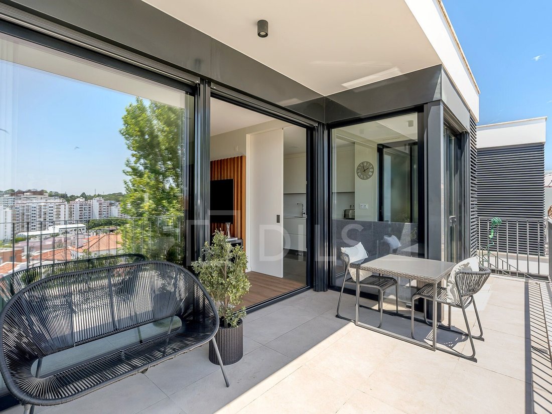 Apartment in Carnaxide e Queijas, Lisbon, Portugal 4 - 18592996