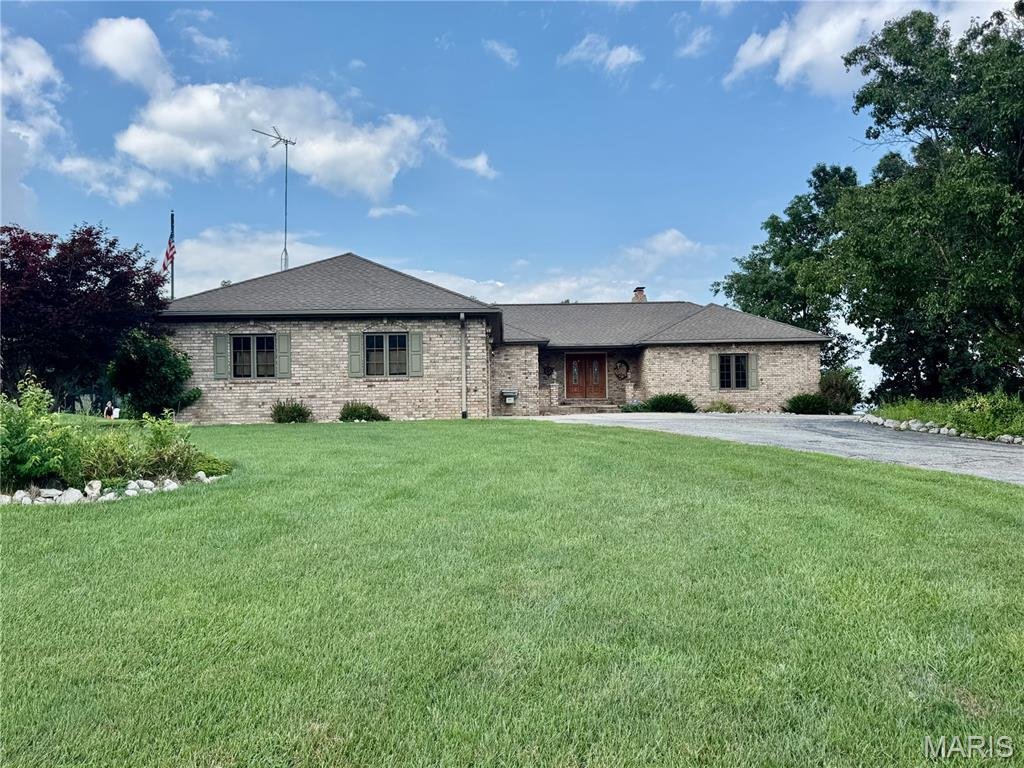 House in Greenville, Illinois, United States 1 - 18591439