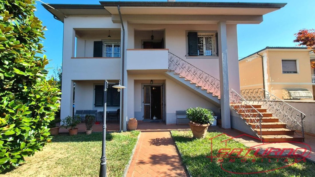 Villa in Segromigno in Monte, Capannori, Tuscany 4 - 18592385