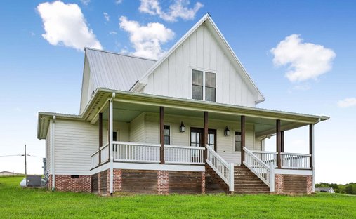 House in Alexandria, Tennessee, United States 1