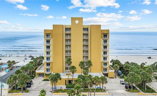 Condo in New Smyrna Beach, Florida, United States 1