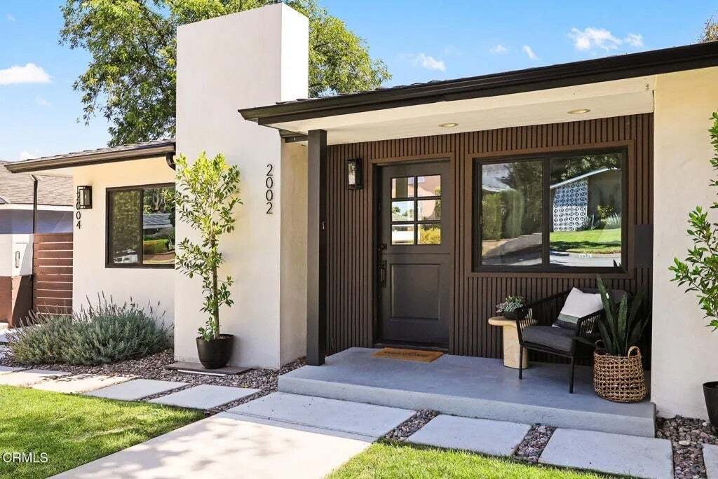 House in Altadena, California, United States 5 - 18589113