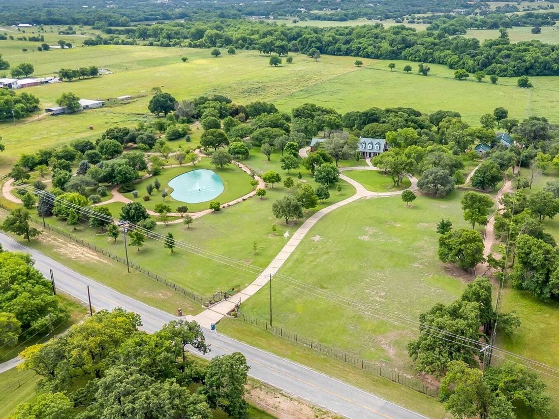 House in Weatherford, Texas, United States 1 - 18452319