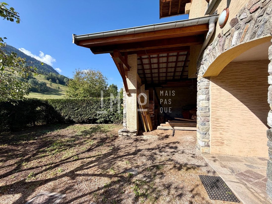 House in Notre-Dame-du-Pre, Auvergne-Rhône-Alpes, France 5 - 18593903