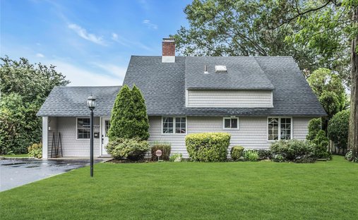 House in Levittown, New York, United States 1