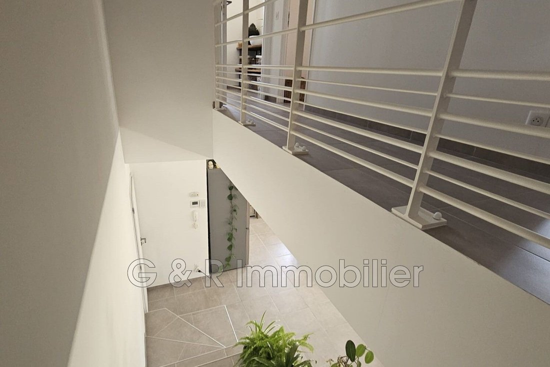 Villa in Nord Est, Auriol, France 4 - 18590231