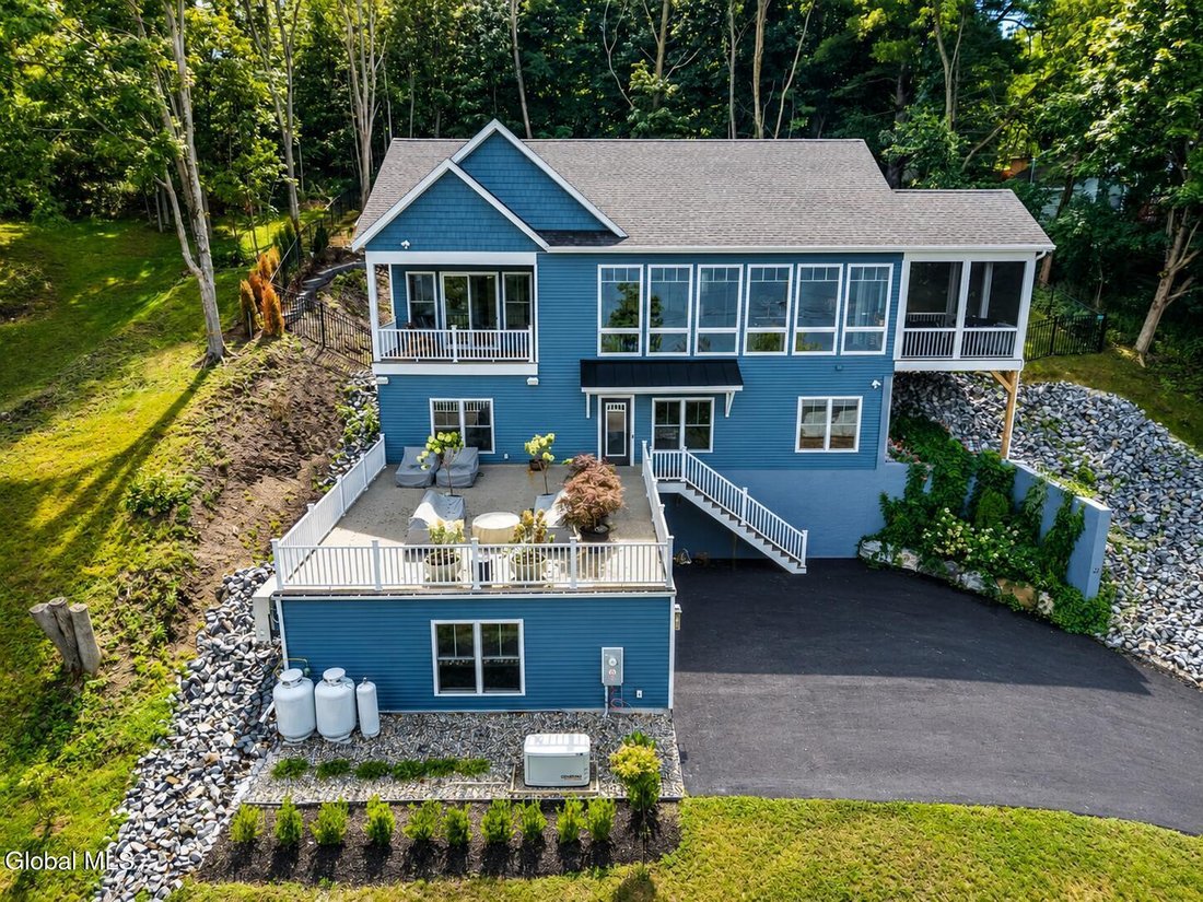 House in Saratoga Springs, New York, United States 1 - 18588825