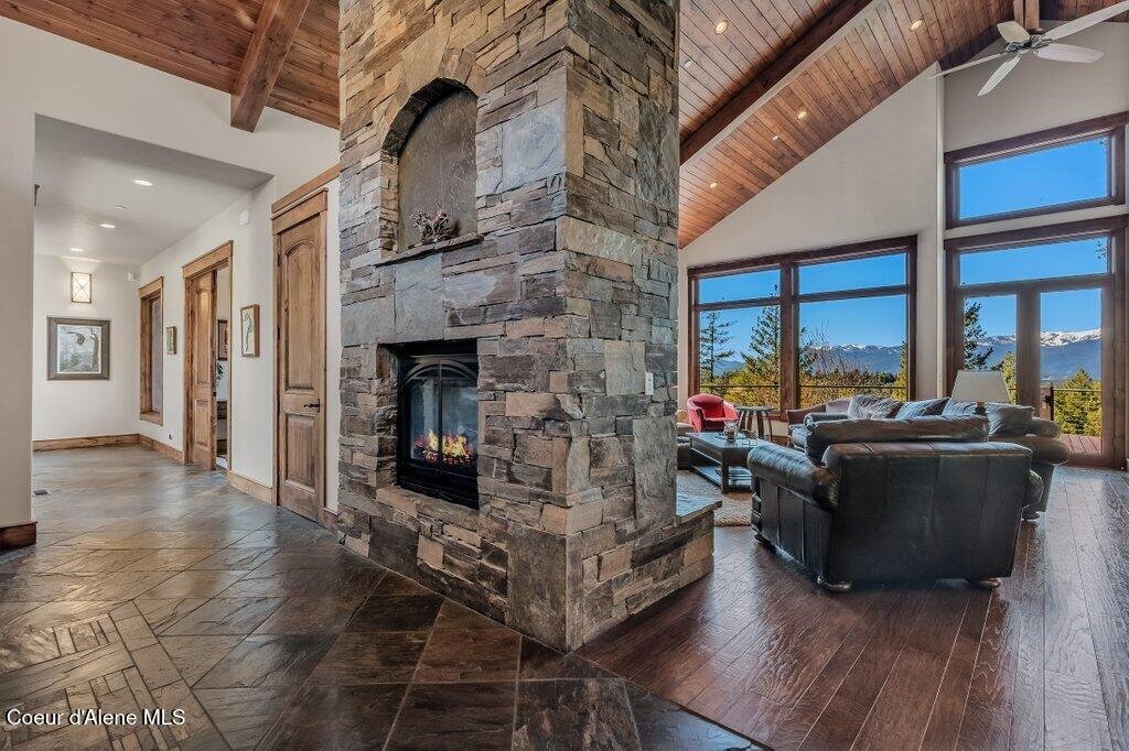 House in Sandpoint, Idaho, United States 5 - 18590919