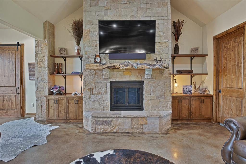 House in Weatherford, Texas, United States 5 - 18592591