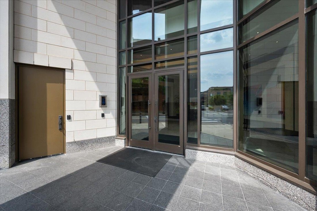 Condo in Birmingham, Michigan, United States 2 - 18593704