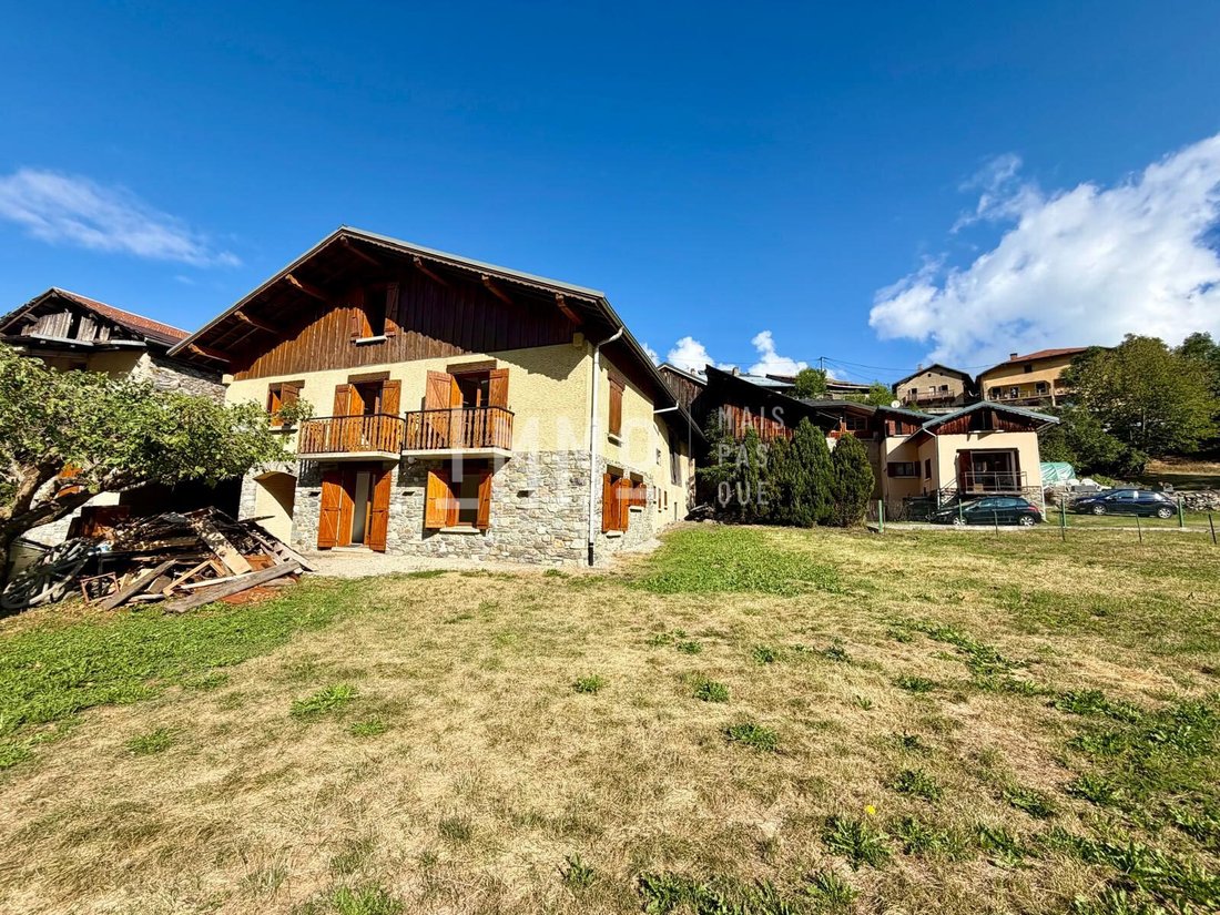 House in Notre-Dame-du-Pre, Auvergne-Rhône-Alpes, France 1 - 18593903