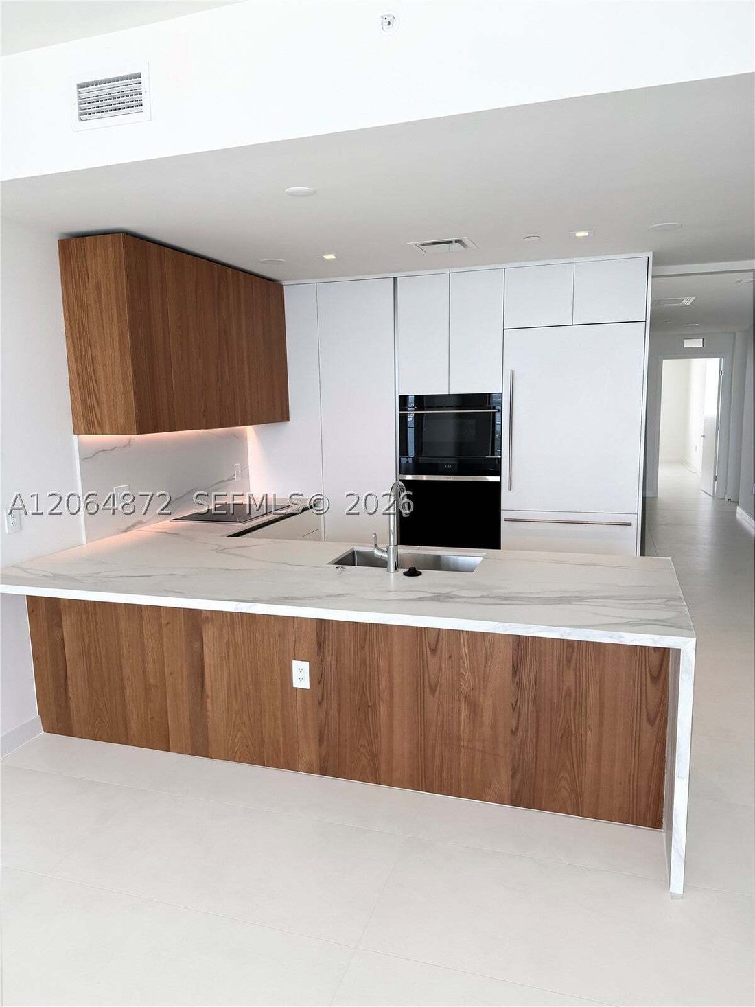 Condo in Miami, Florida, United States 3 - 18591787