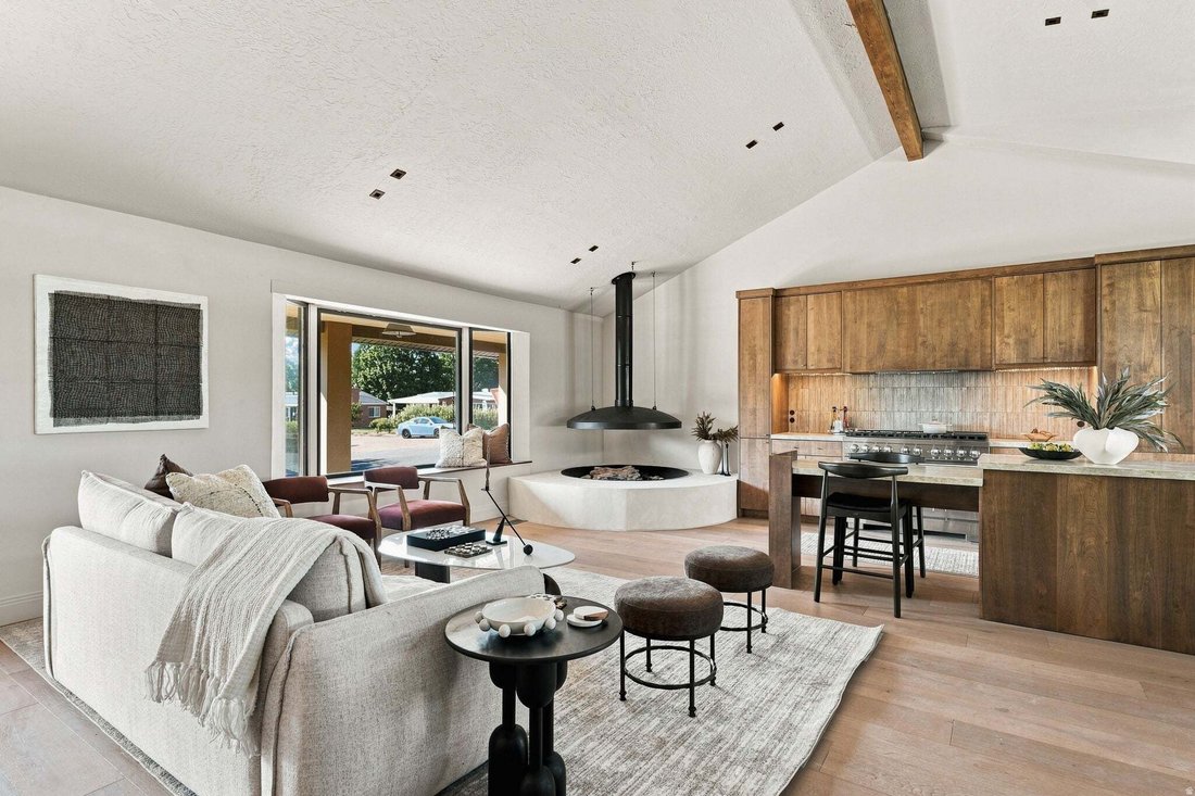 House in Holladay, Utah, United States 2 - 18586473