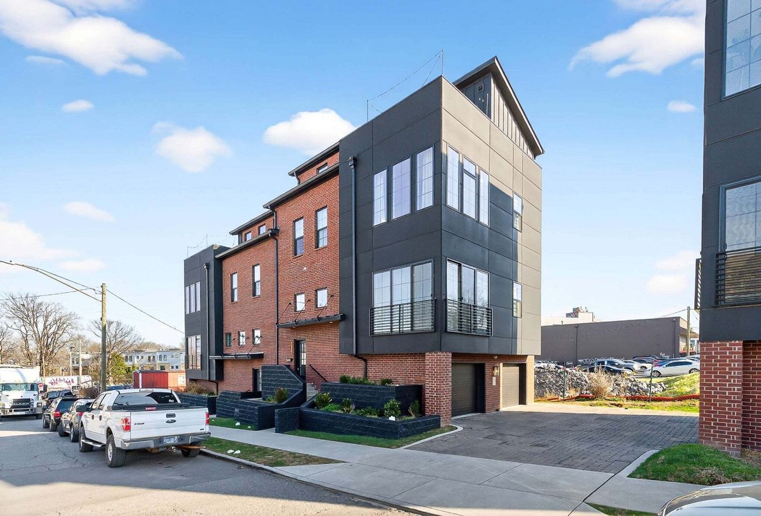 Co Op in Nashville, Tennessee, United States 1 - 18589435