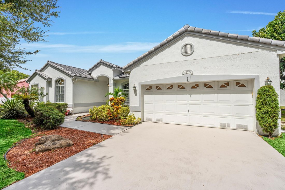 House in Coral Springs, Florida, United States 3 - 18591650
