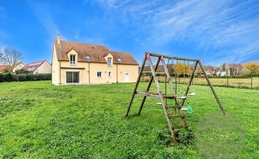 Maison à La Queue-les-Yvelines, Île-de-France, France 1