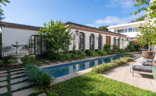 House in Cape Town, Western Cape, South Africa 1