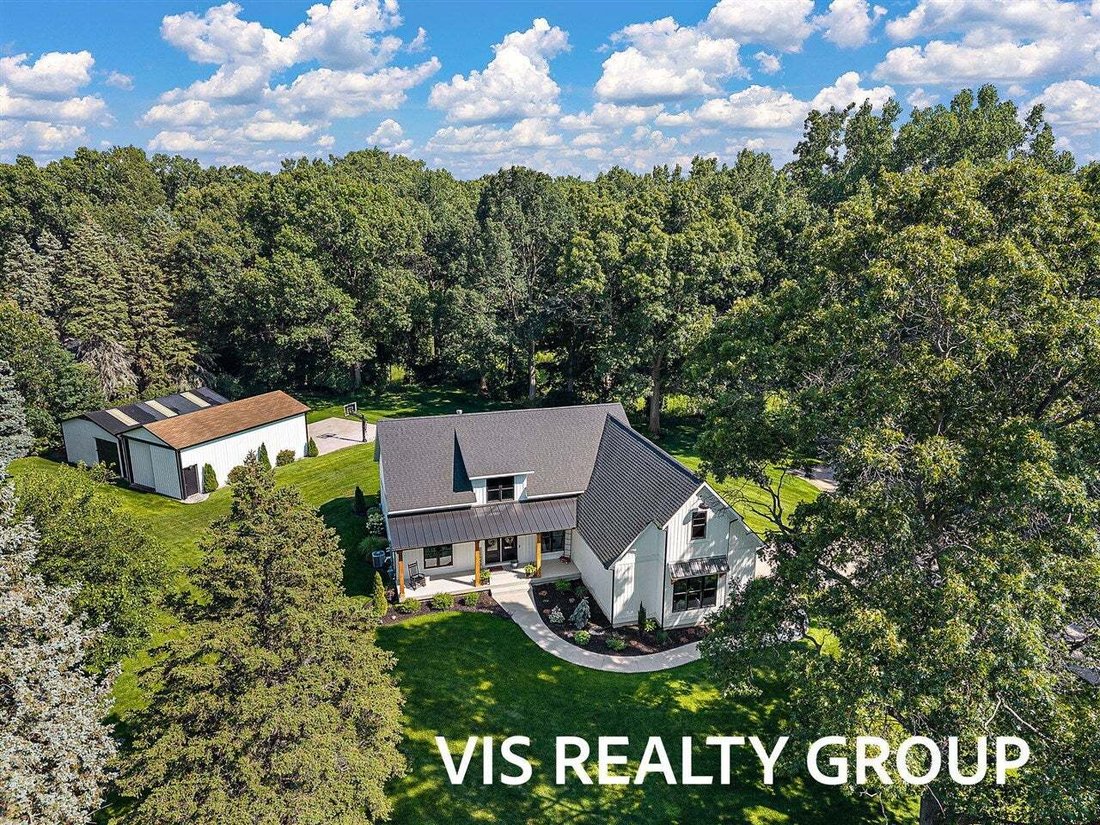 House in Fruitport Charter Township, Michigan, United States 1 - 18588832