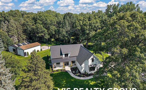 House in Fruitport Charter Township, Michigan, United States 1
