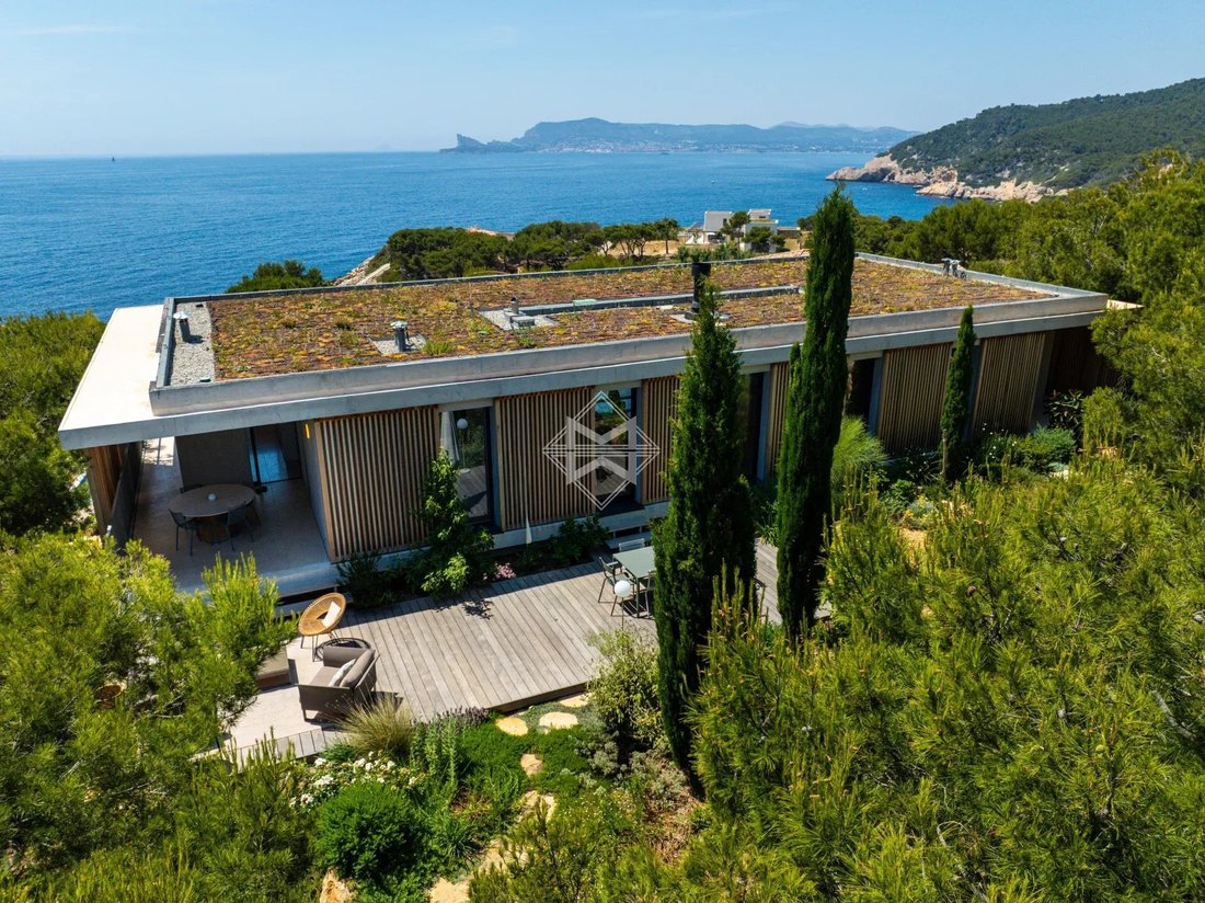 Villa in French Riviera, Provence-Alpes-Côte d'Azur, France 3 - 18590500