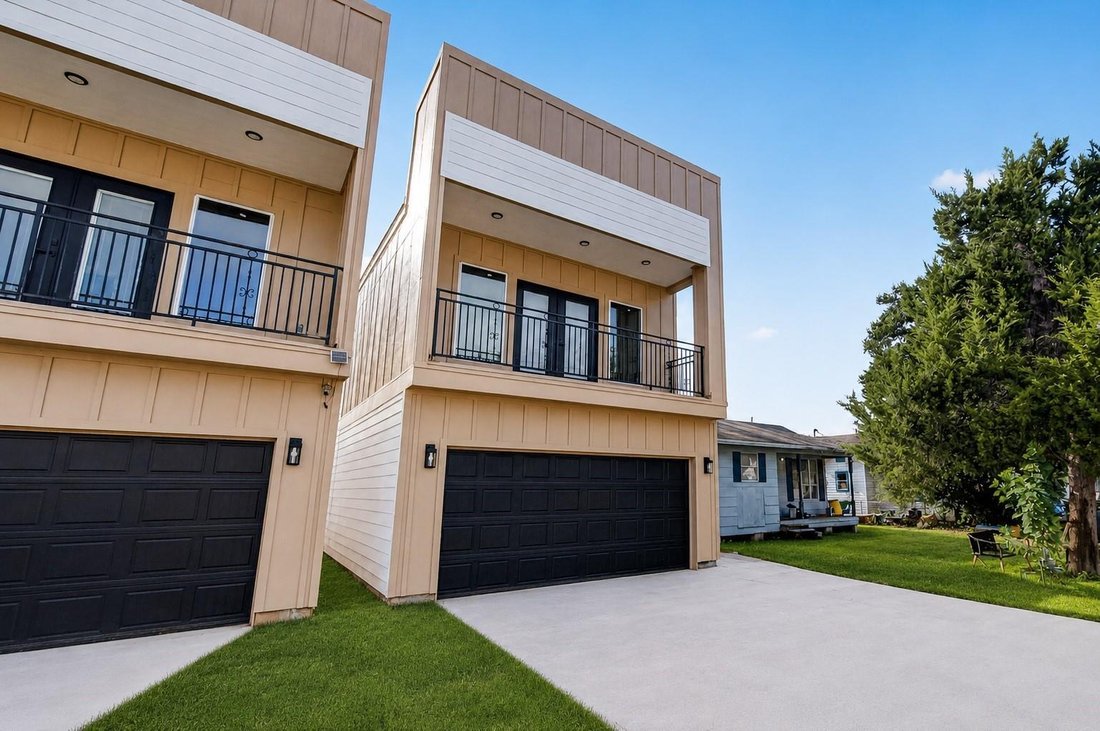 House in Houston, Texas, United States 3 - 18592674