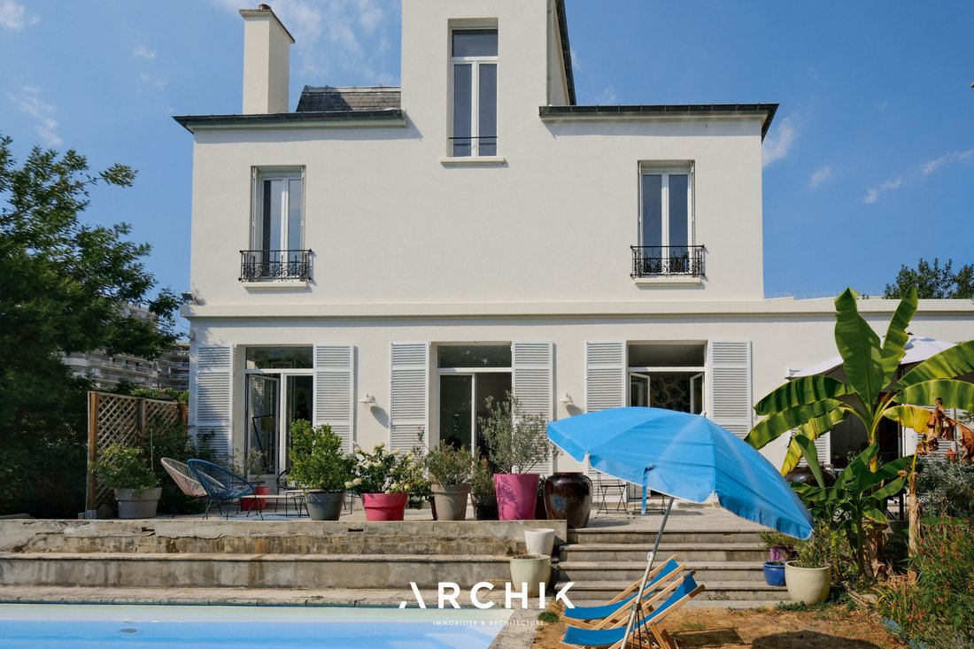 House in Fontenay-sous-Bois, Ile-de-France, France 2 - 18592513