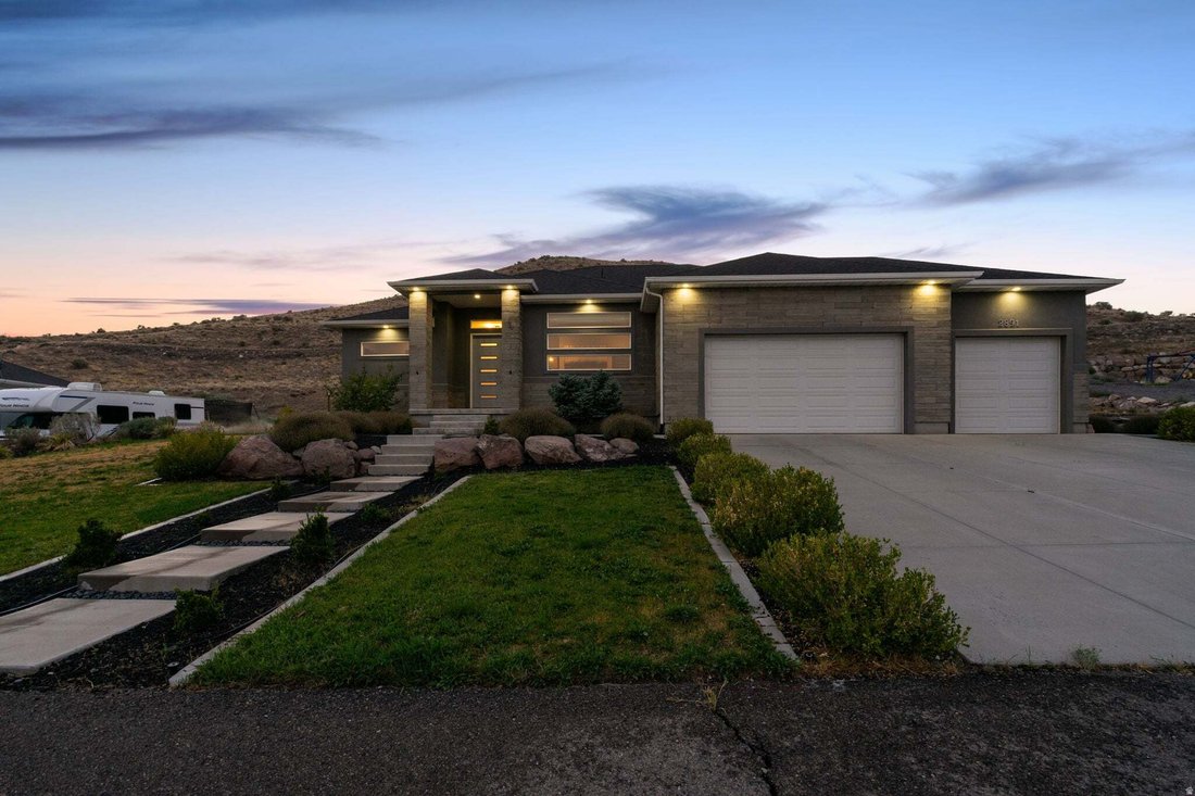 House in Eagle Mountain, Utah, United States 1 - 18591311