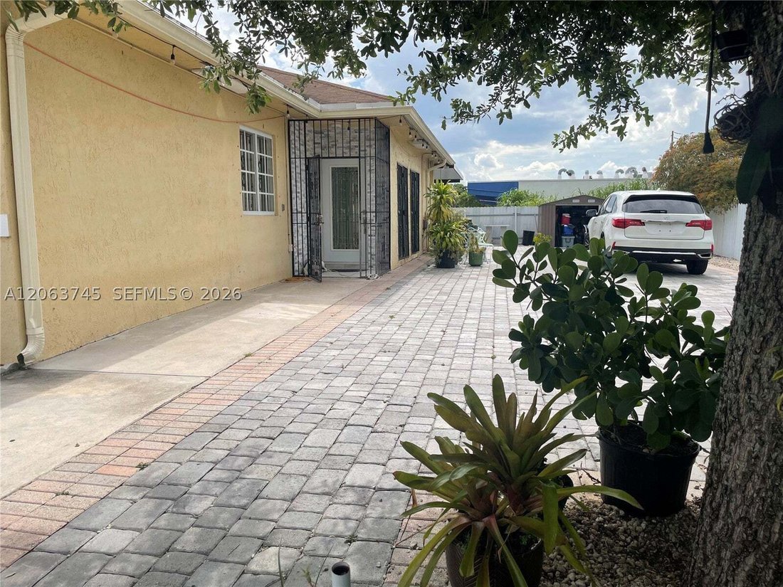 House in Miami Gardens, Florida, United States 5 - 18588981
