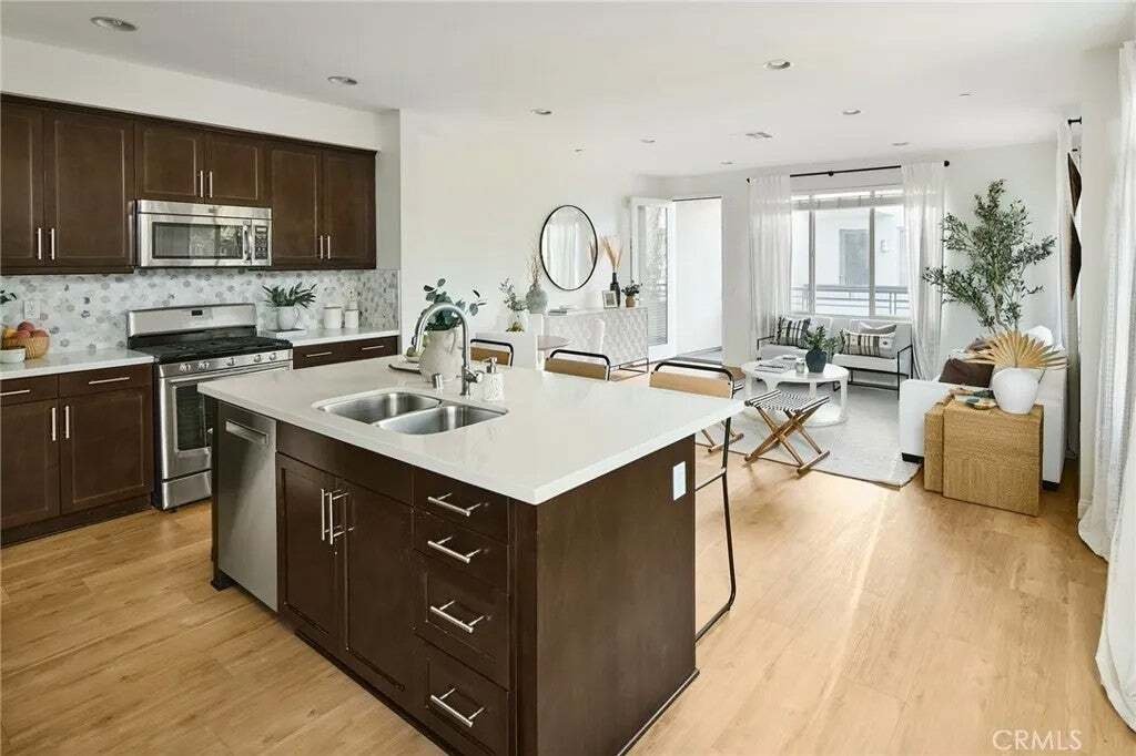 Townhouse in Hawthorne, California, United States 3 - 18592045