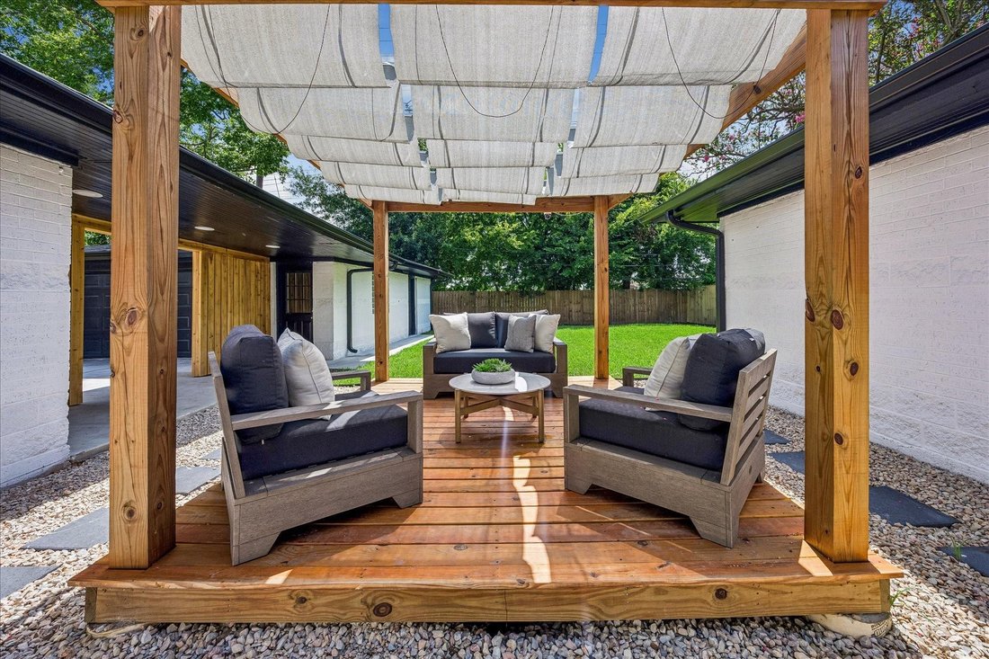 House in Houston, Texas, United States 5 - 18552890