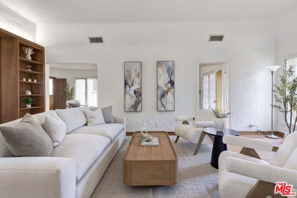 House in Los Angeles, California, United States 5 - 18591060