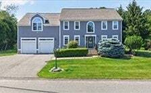 House in Somerset, Massachusetts, United States 1