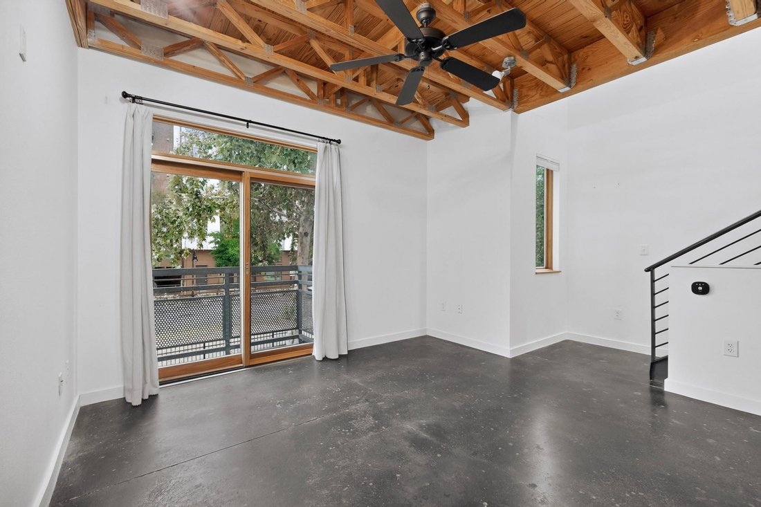 Townhouse in Austin, Texas, United States 5 - 18592177