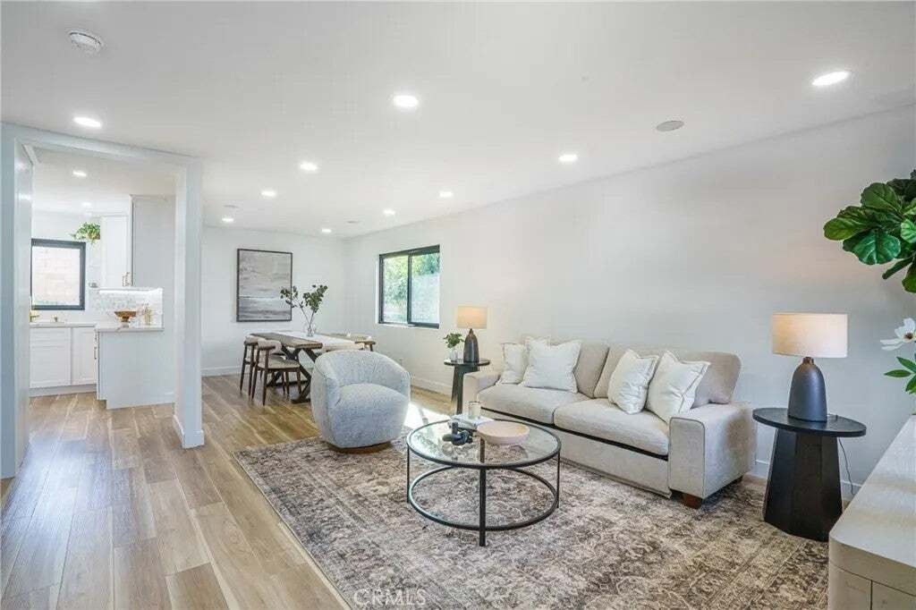 House in Cerritos, California, United States 4 - 18592011