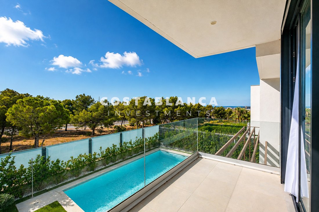 Villa in Finestrat, Valencian Community, Spain 2 - 18590486