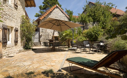 Villa in Chassagne-Saint-Denis, Bourgogne-Franche-Comté, Frankreich 1