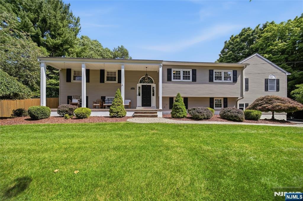 House in Mahwah, New Jersey, United States 2 - 18589233